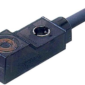 OMRON/欧姆龙 距离传感器 E2S-W21 1M